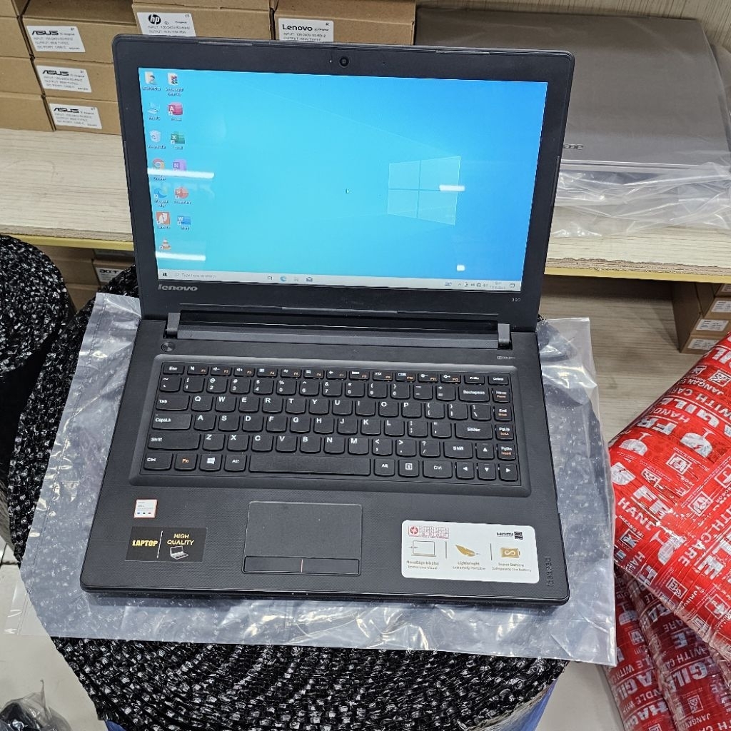 Laptop Lenovo Intel Core i5 RAM 8GB SSD 128GB Dual VGA AMD RADEON R5 M330 2GB Second Premium terbaik