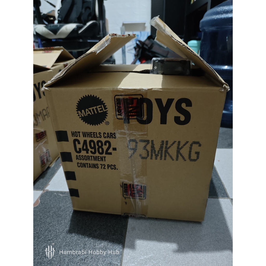 Hot Wheels Lot Sortiran 72pcs Mix Real Car+Fantasy
