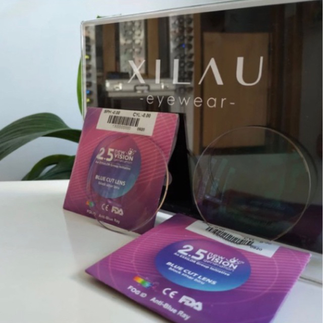 Xilau Eyewear Lensa PO Bluechromic 1.56 dan 1.67 Gosok / Pertipis