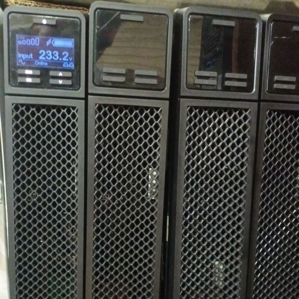 ups apc srt2200xli 2200va