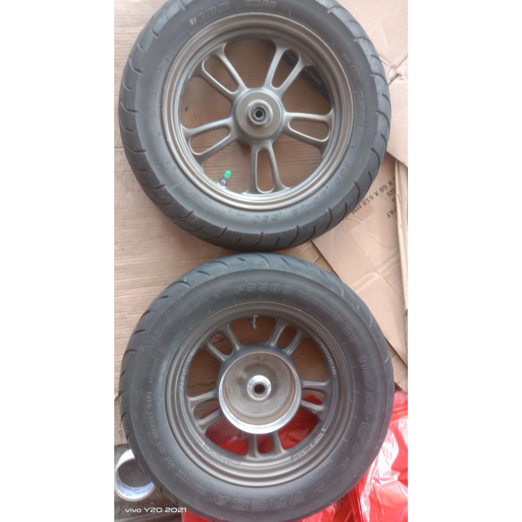 VELG SCOOPY R12 NEW ORIGINAL CABUTAN PELK SCOOPY DONAT R12 SEAT BAN