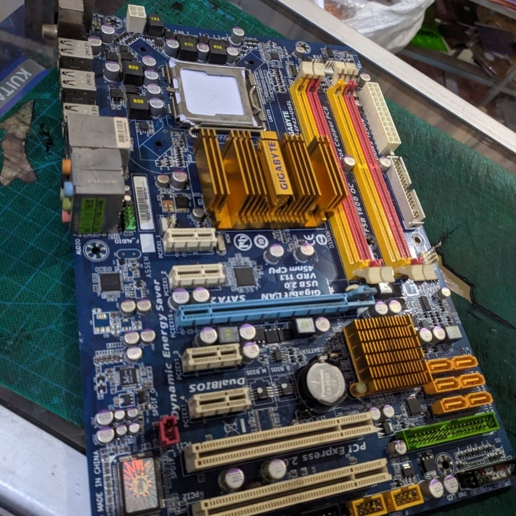 Motherboard LGA 775 Gigabyte GA-E43-UD3L 4 Slot Ram DDR2  Bekas Normal | Tested | No Box