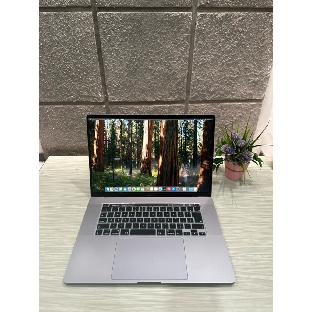 MacBook Pro 2019 16 inch i9
