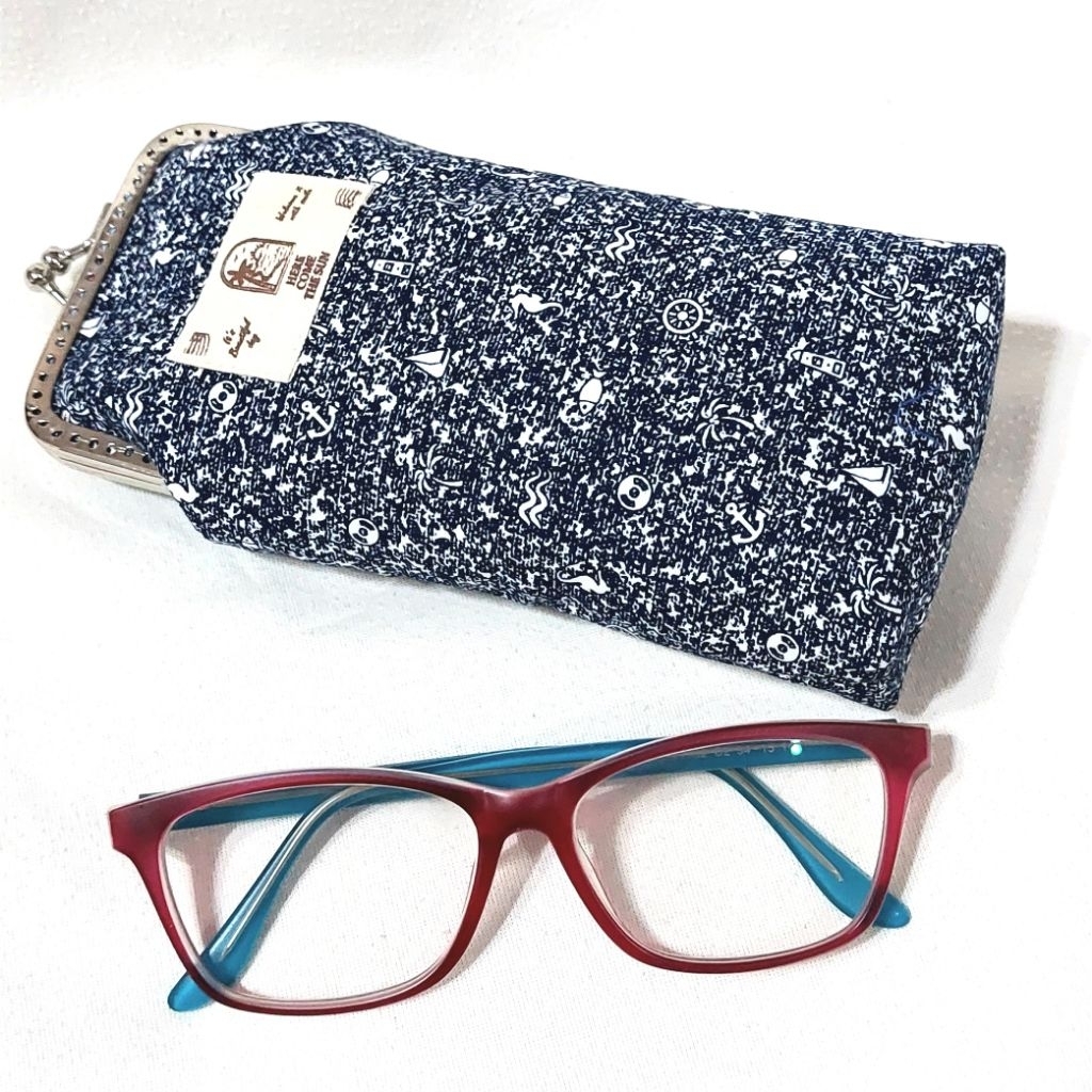 Dompet Kacamata/Dompet Behel/ Tempat kacamata