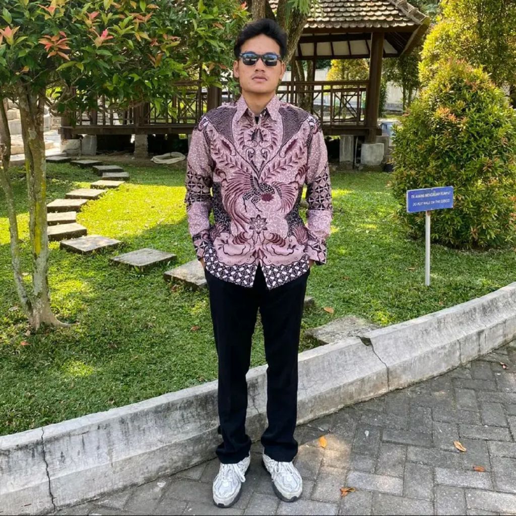 BATIK DHARMARAJA MOTIF NISKALA ROSE PINK Kemeja Batik Slimfit Pria Lengan Panjang Full Furring Bahan