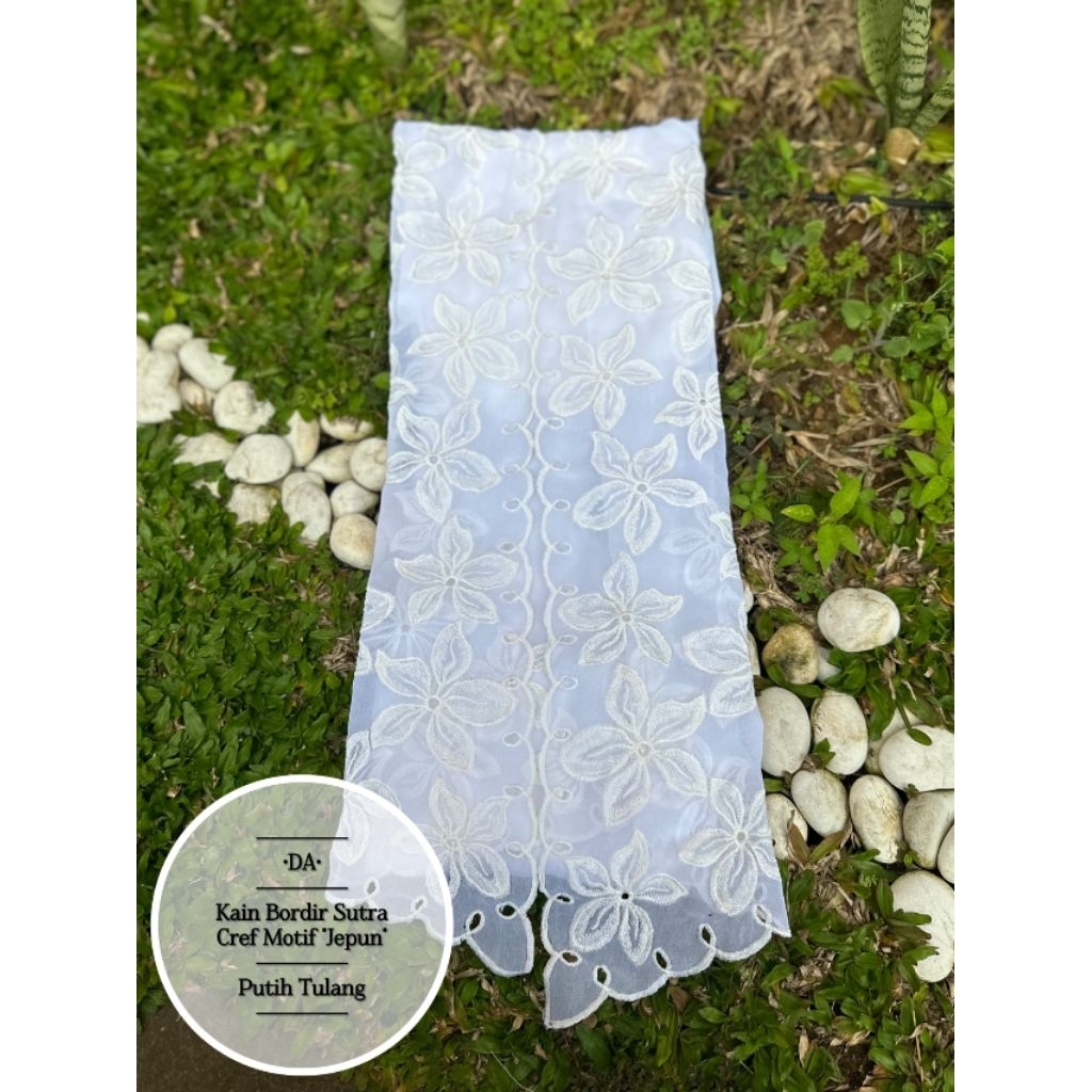 Bakal Kebaya Bahan Kain Bordir Sutra Crepe 1,5 mtr