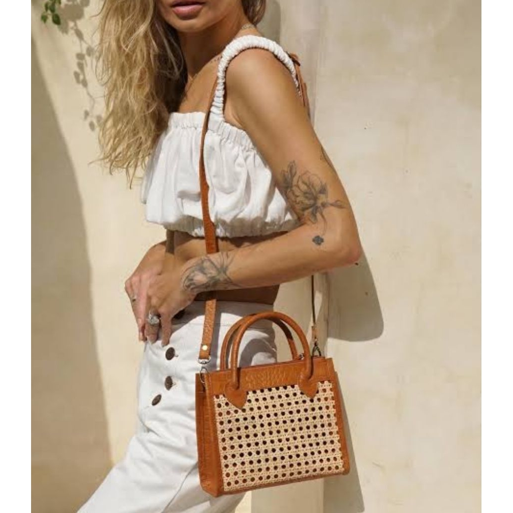tas rotan Bali tote bag rotan tas selempang wanita tas fashion wanita straw bag tas etnik Bali oleh 