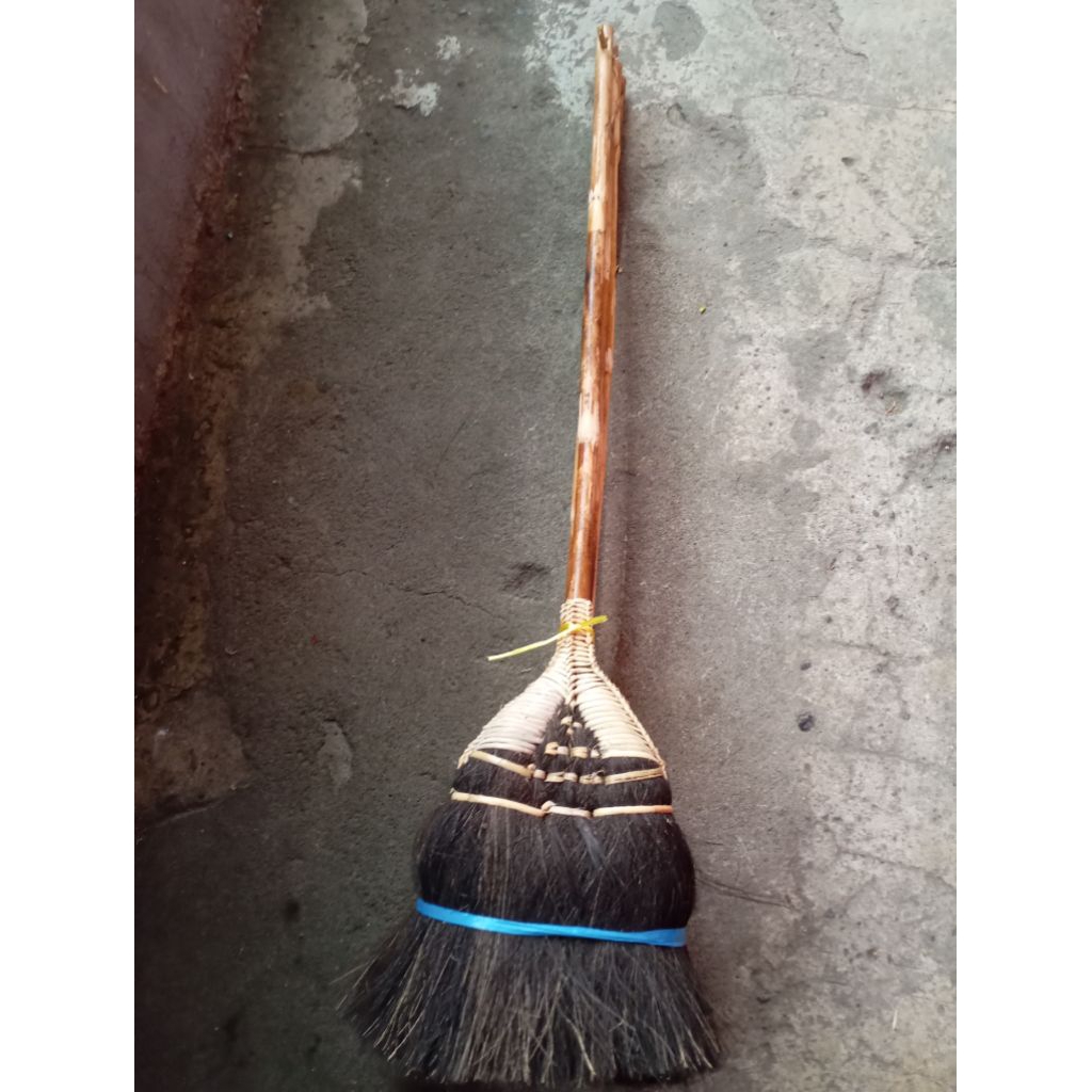 SAPU IJUK SAPU LANTAI IJUK GAGANG ROTAN KHAS MINANGKABAU KUAT KOKOH TAHAN RONTOK
harga barang terter