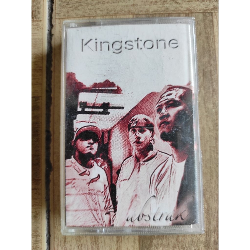 kaset pita KINGSTONE "abstrak"