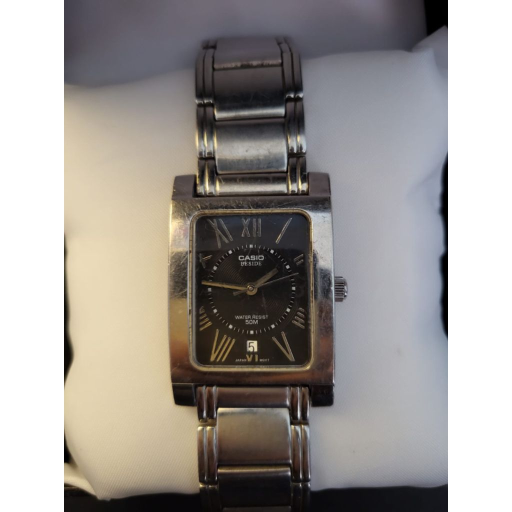 Jam Casio Beside Vintage