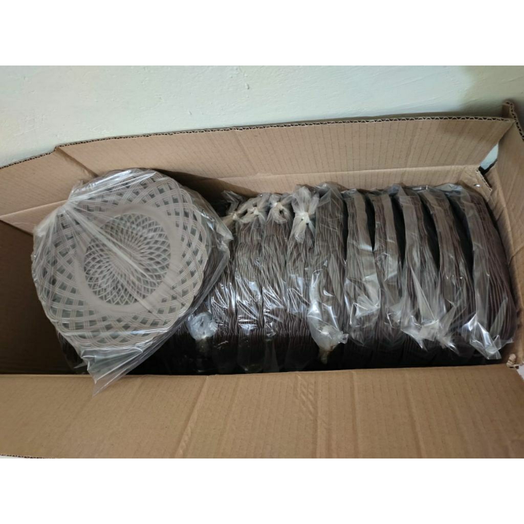 Piring Rotan Plastik, Piring plastik model rotan