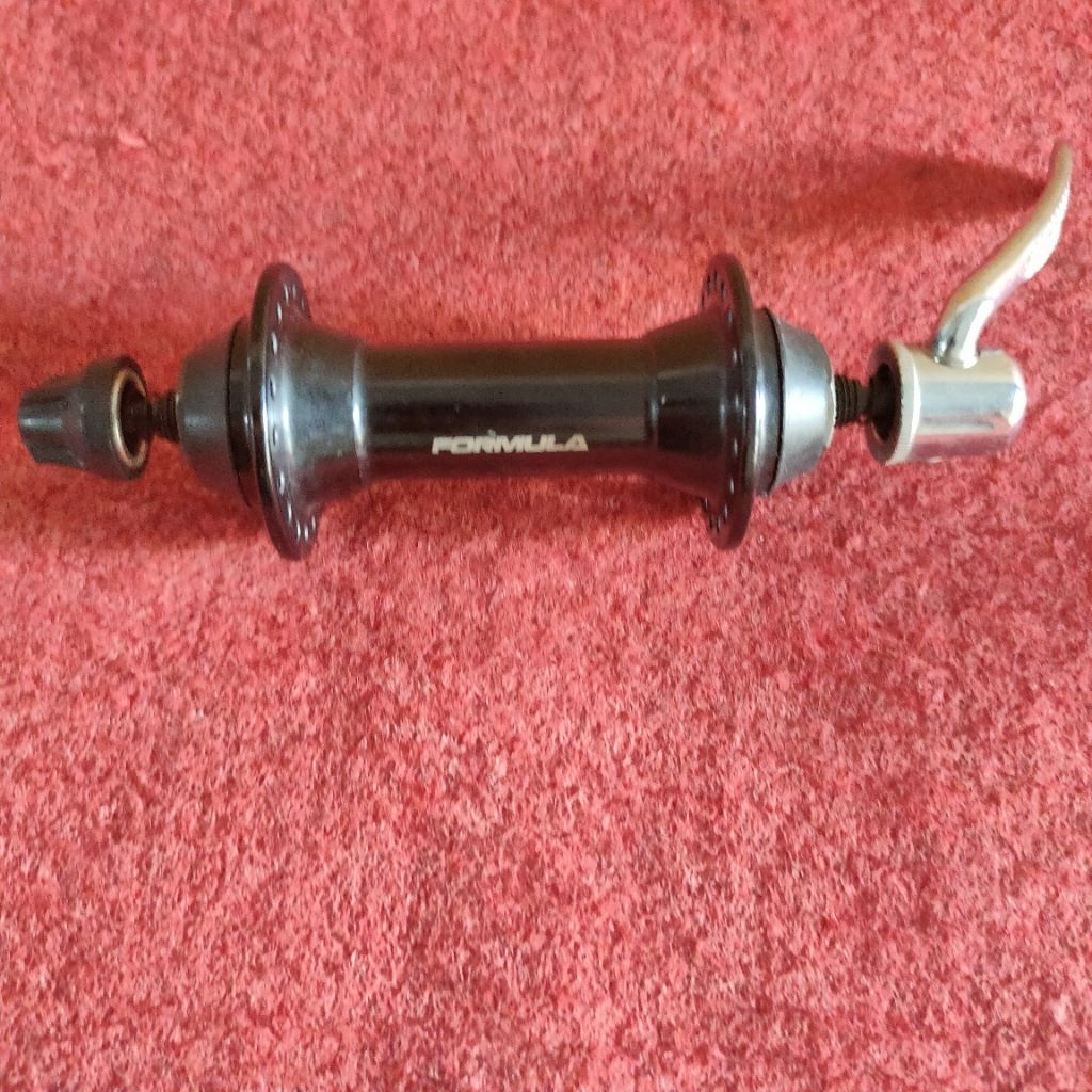 Hub Formula black