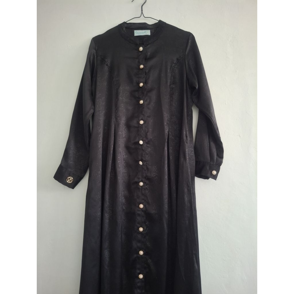 Gamis GREENISM [PRELOVED] - Hitam Elegan
