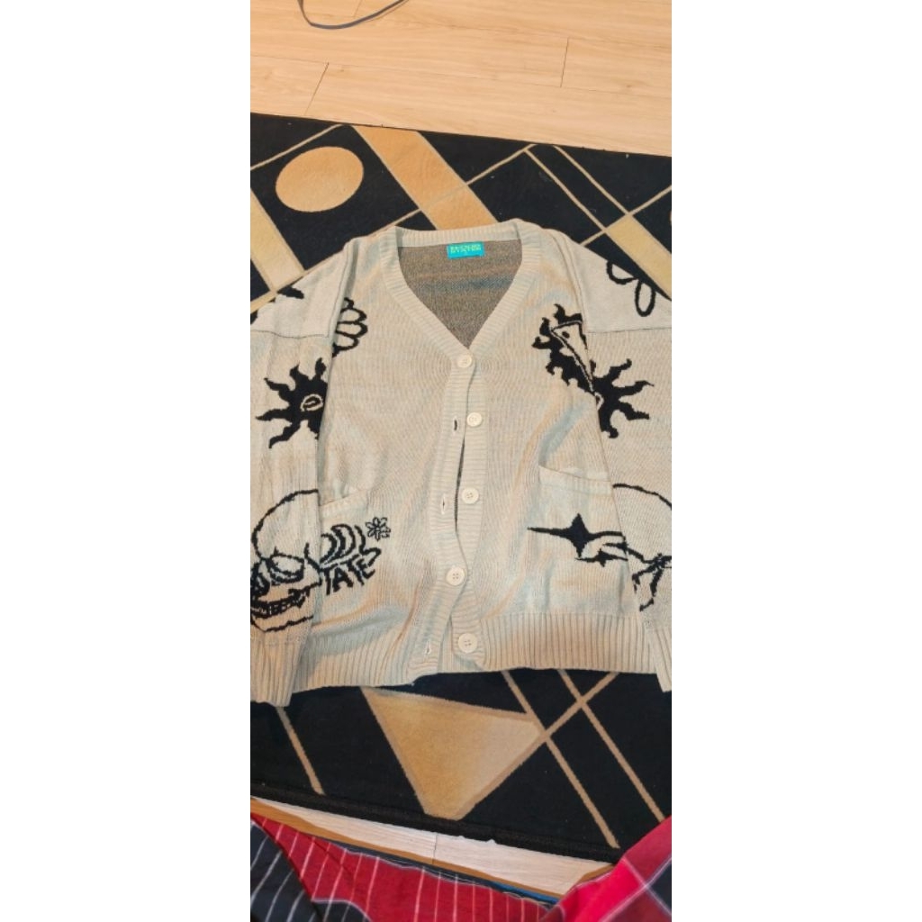 Sweater Rajut Oversize Motif Bunga Putih Premium