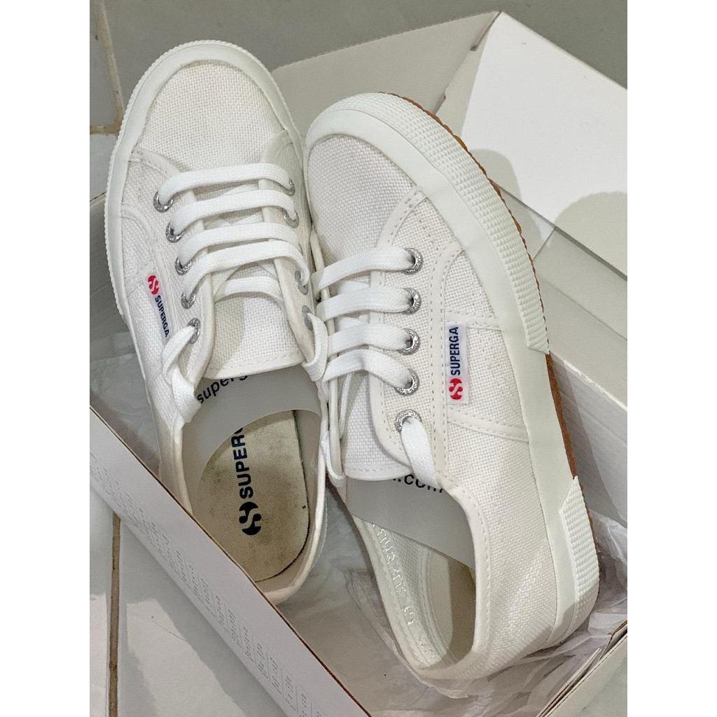 Preloved Superga