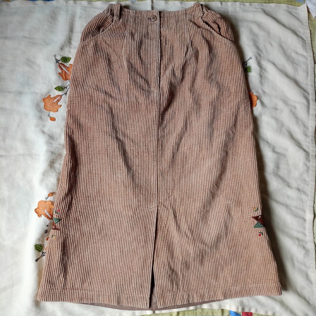 preloved rok corduroy brown cokelat