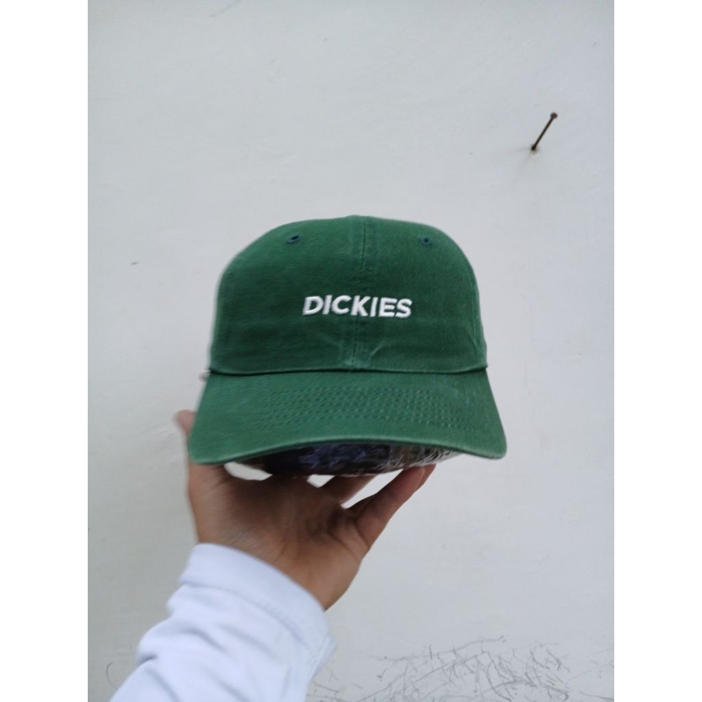 TOPI DICKIES
