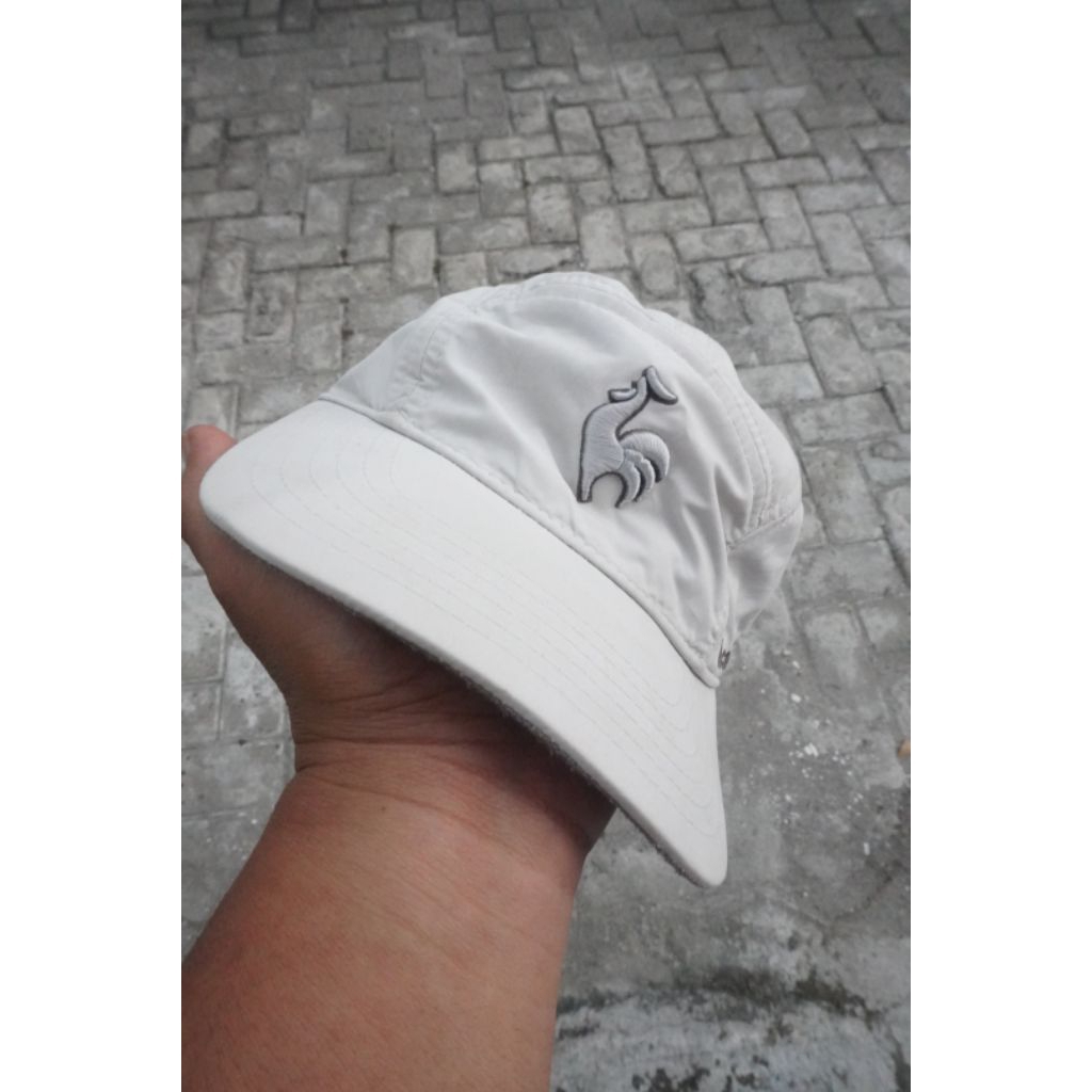 caps topi le coq