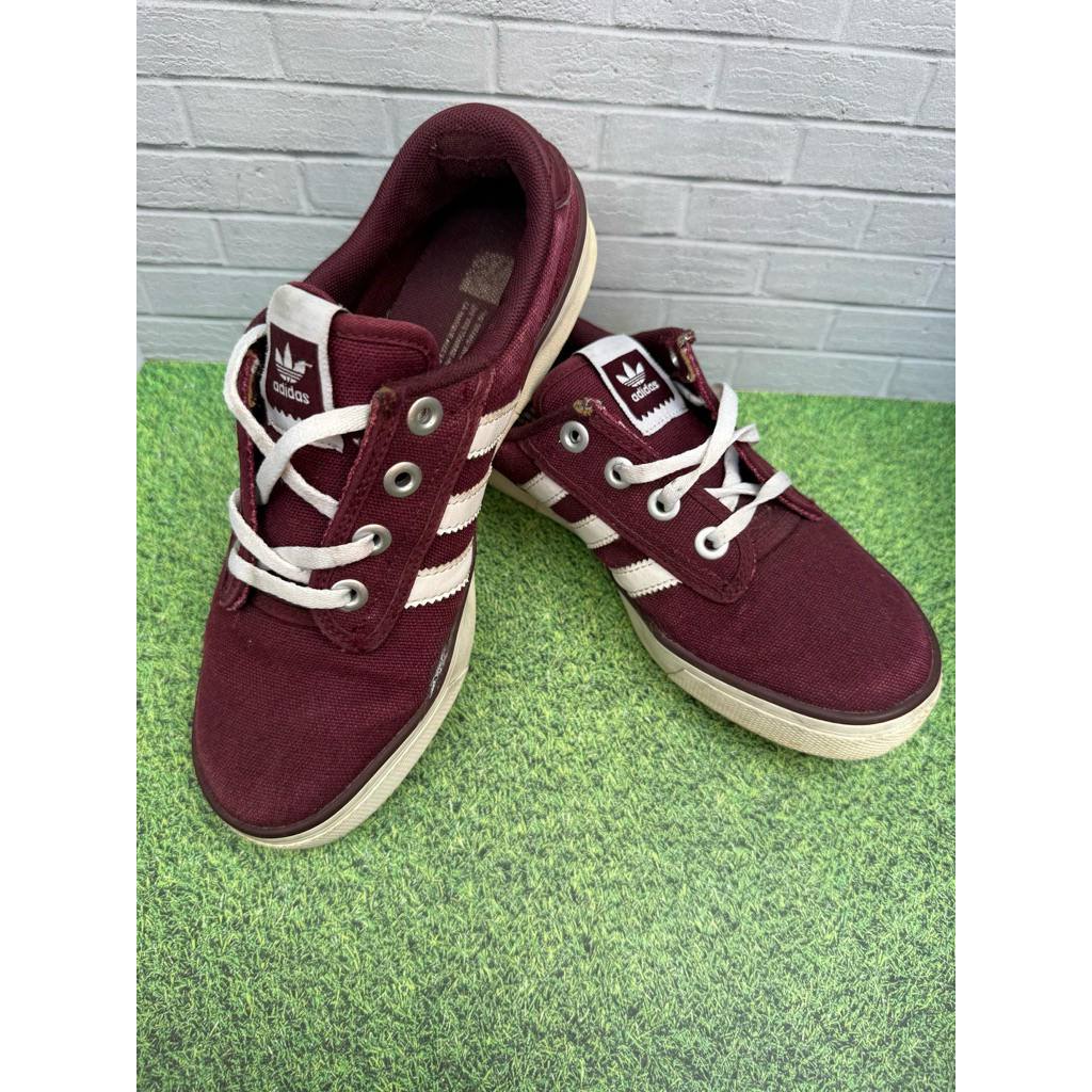 sepatu adidas kiel preloved - size 37,5