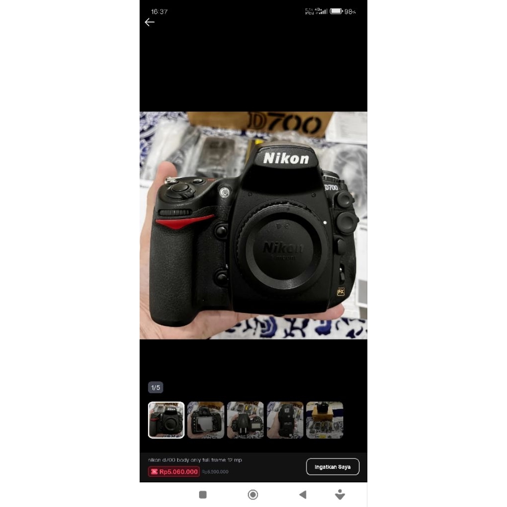 Nikon D700 body only & batre grip