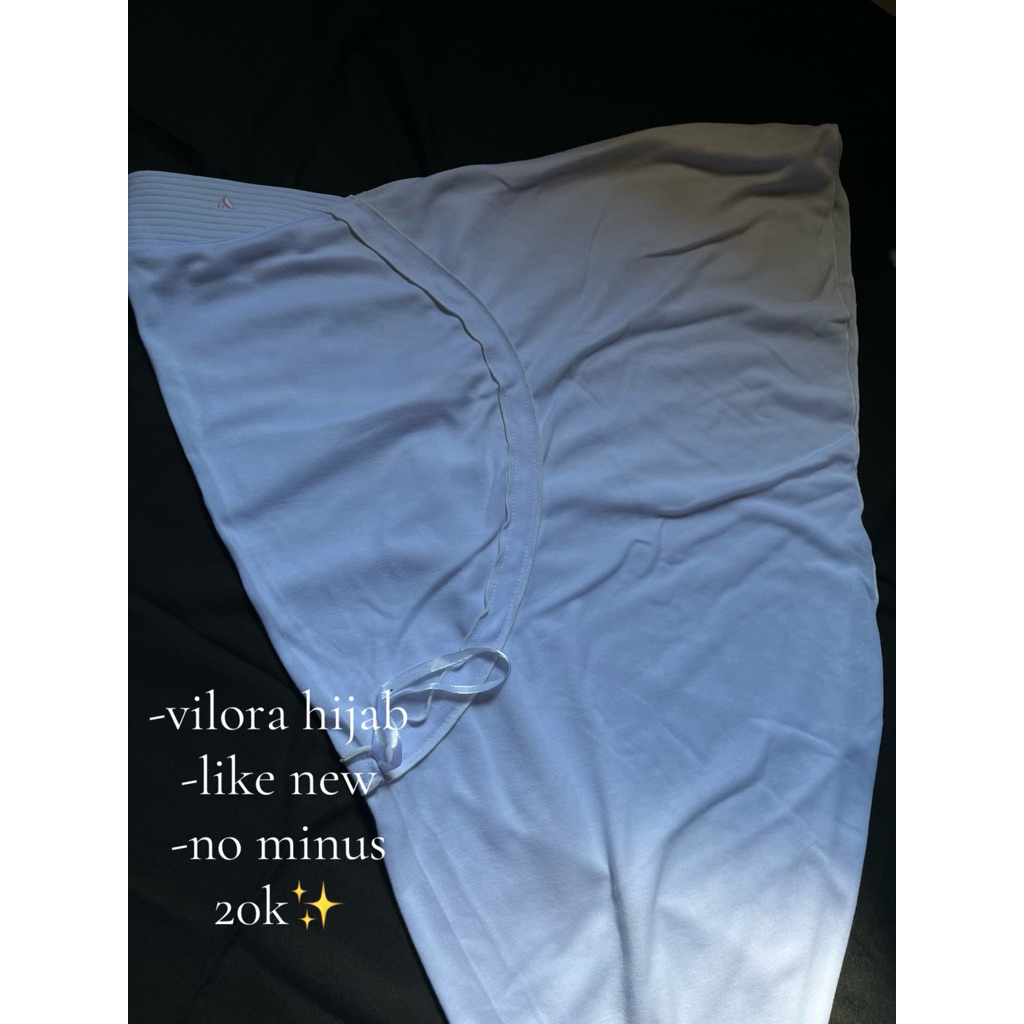 vilora hijab putih