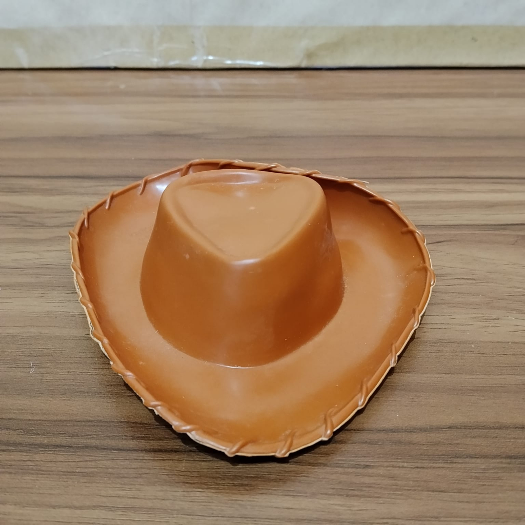 aksesoris topi boneka woody Ori Disney