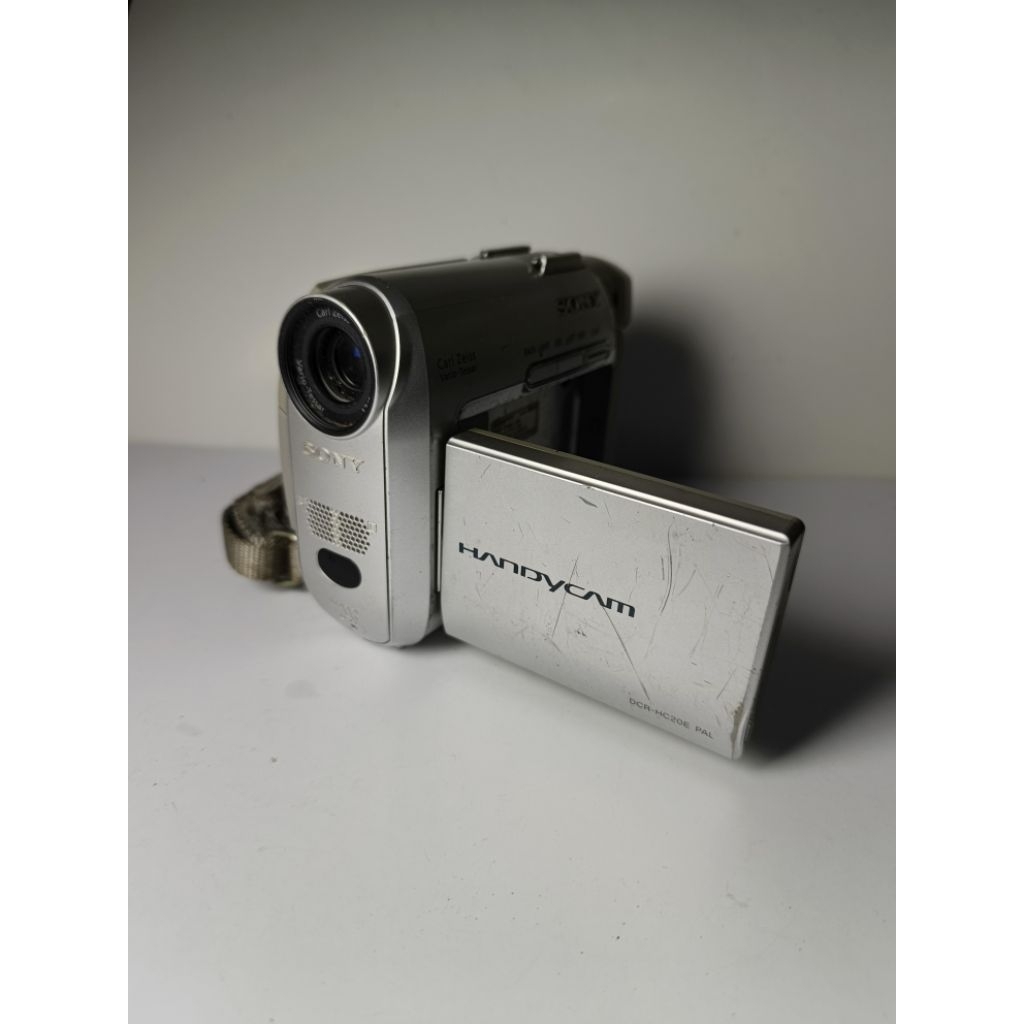 Sony Handycam DCR-HC20 E, BEKAS