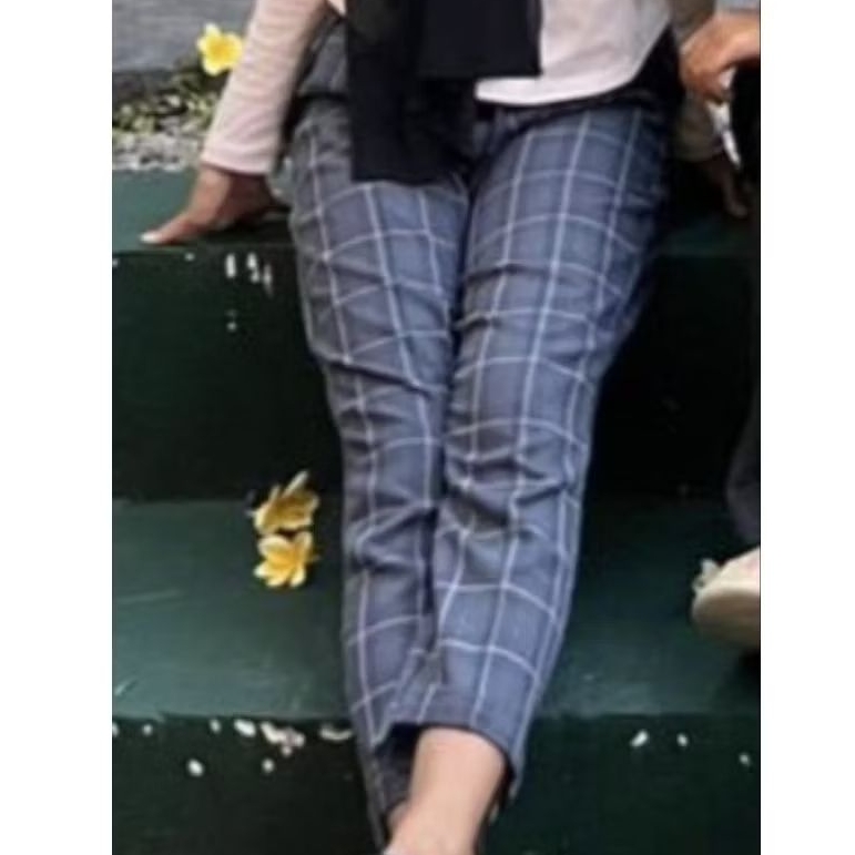 PRELOVED Celana Tartan Pants Wanita Korea Style - Celana Panjang Kotak-Kotak Pinggang Karet