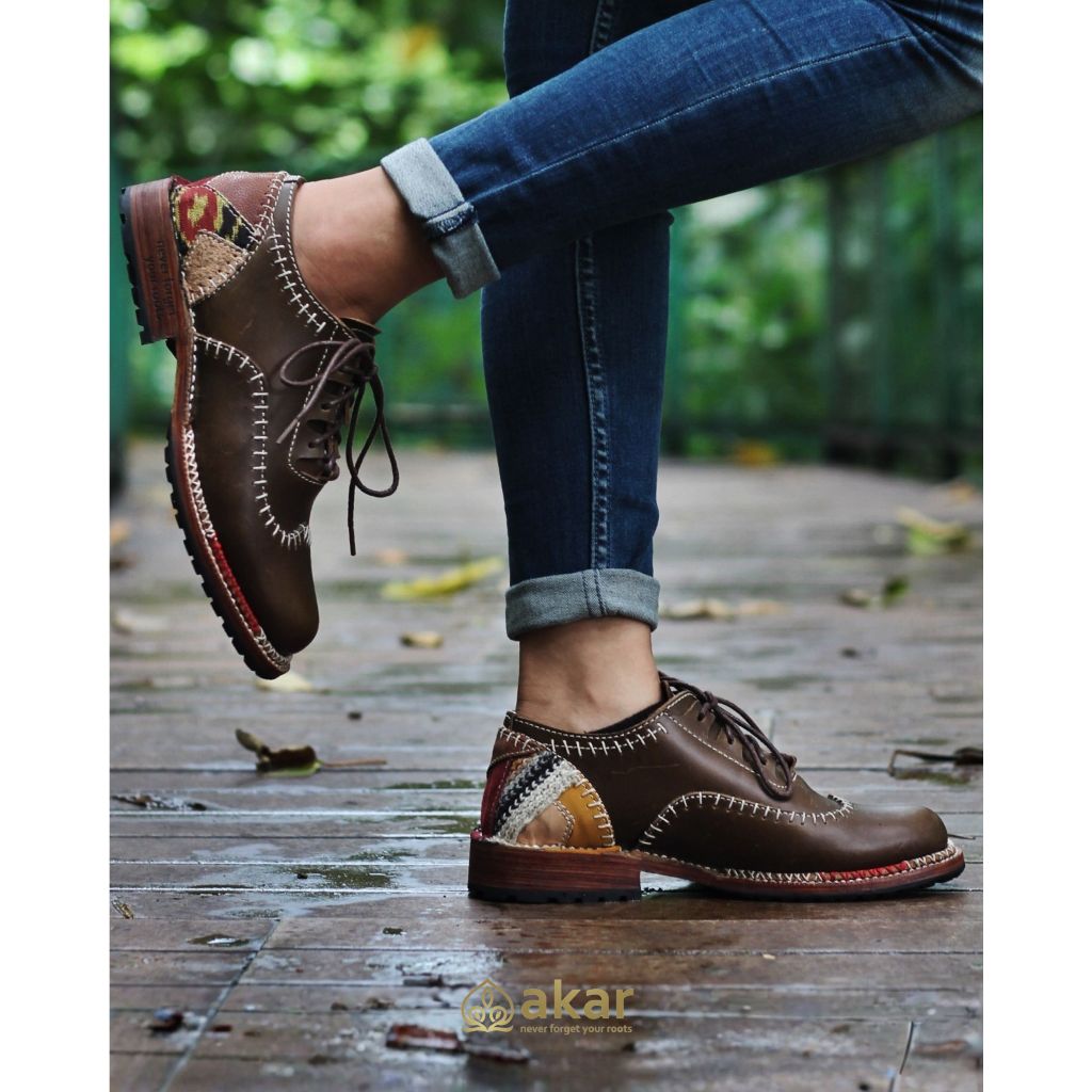 Sepatu Kulit Asli - Sepatu Unisex Sisirangan Low Brown by Akar NFYR