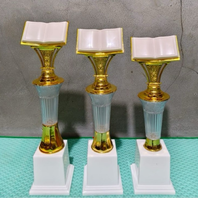 Piala MTQ/Buku Set 123 Kristal Bening