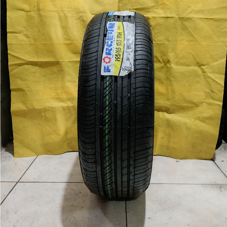 BAN MOBIL TUBELESS FORCEUM ECOSA 195 65 R15