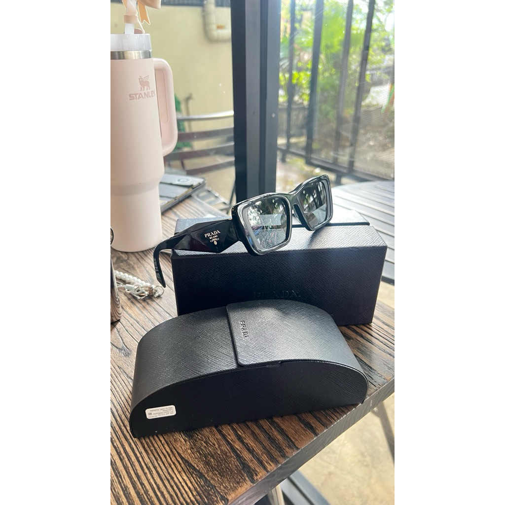 Preloved ORIGINAL Sunglasses Prada