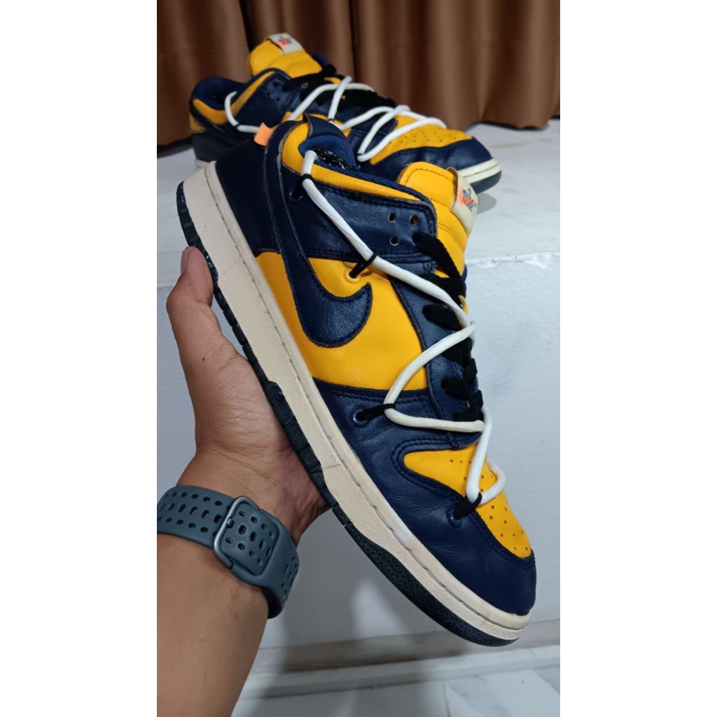 sepatu sb dunk off white