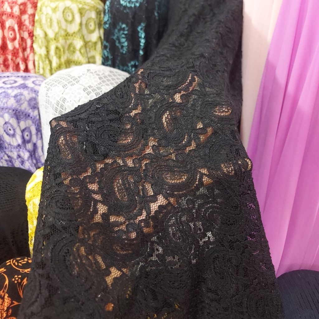 kain brokat premium  - kain brokat - kain brokat motif bunga  - kain brokat luxury ( Hitam) dr