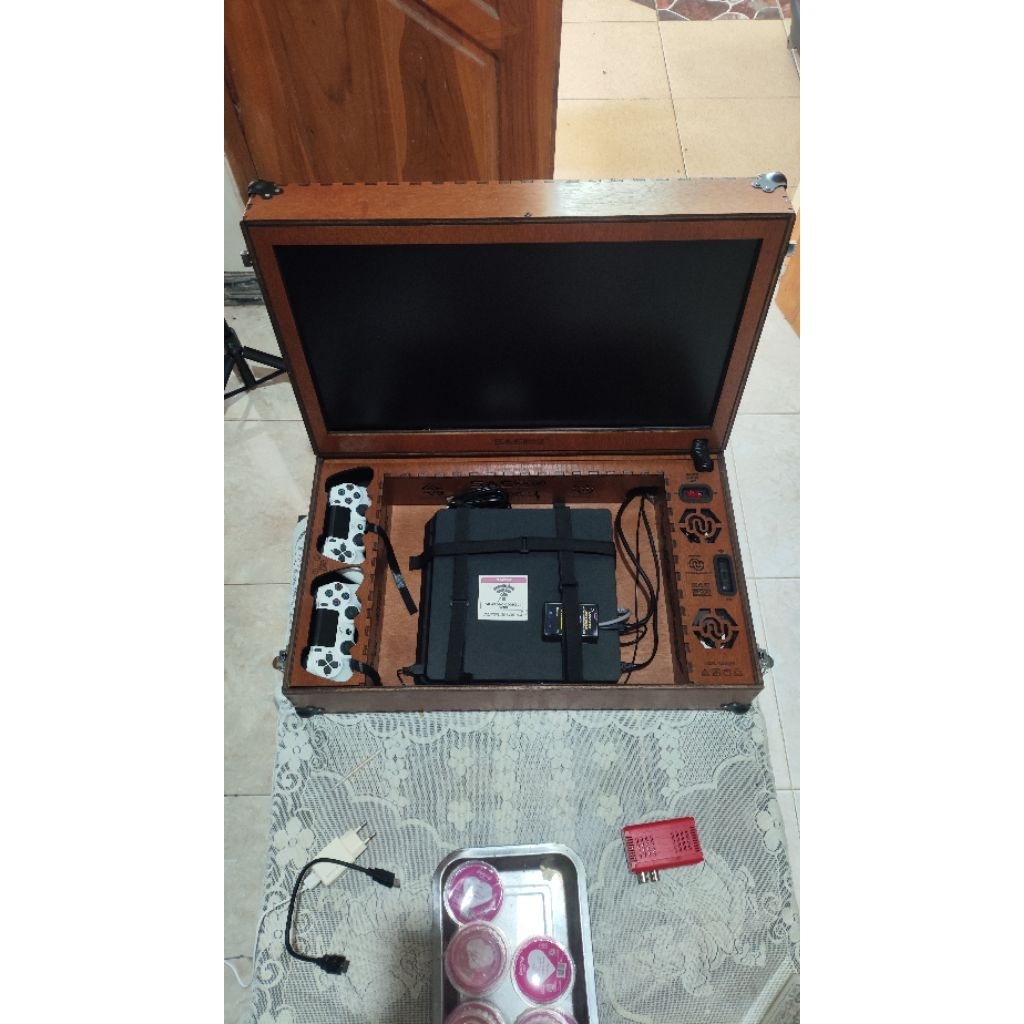 PS 4 HEN + monitor msi mp25 inc ps portable