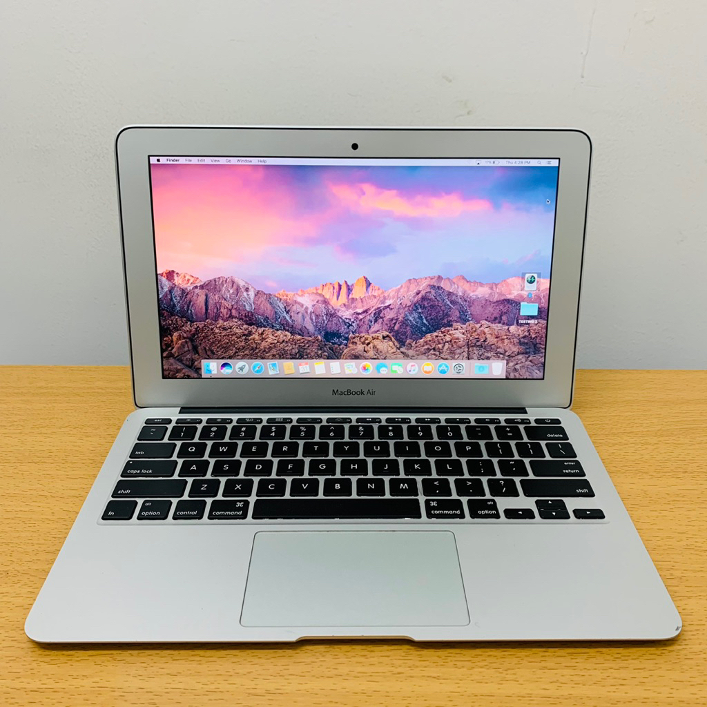 Macbook air 2015 11 inch Intel Core i5 | RAM 4/8 SSD 128/256 second