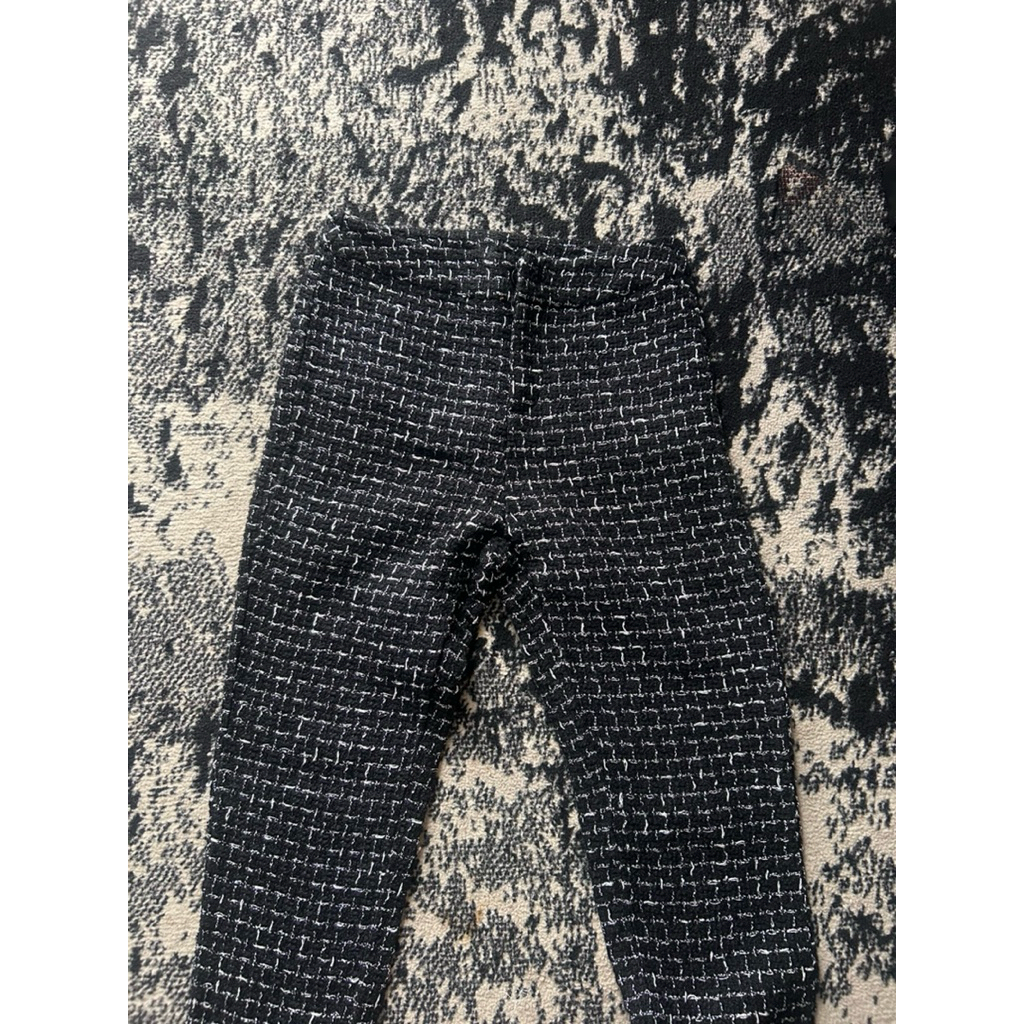 PRELOVED - CELANA HITAM