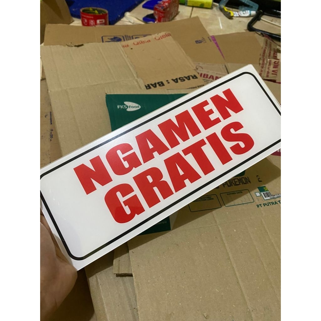 Akrilik/ Stiker Vinyl Ngamen Gratis