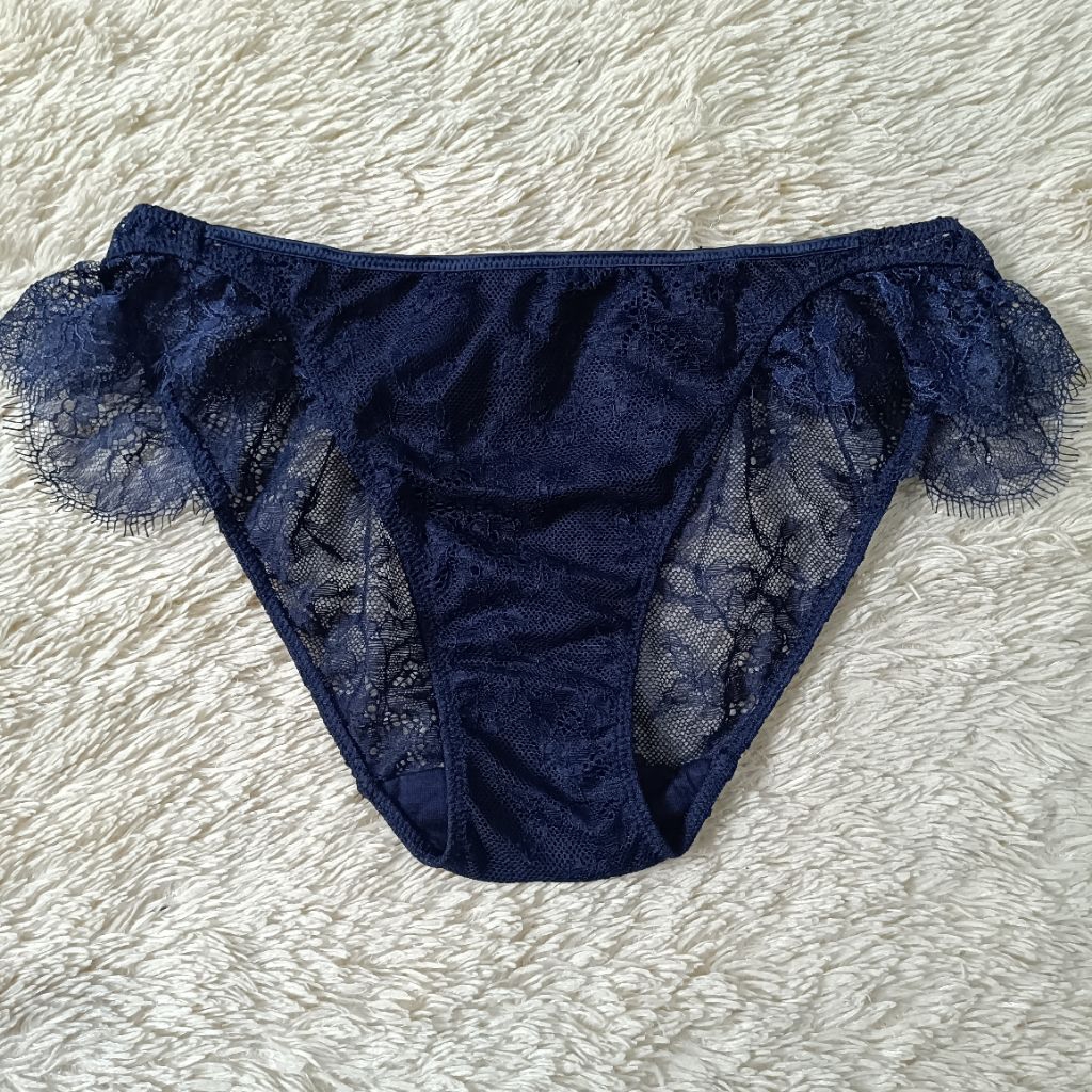 Panty Celana Dalam Wanita  Sexy  Transparan Lace Salon by Peach John