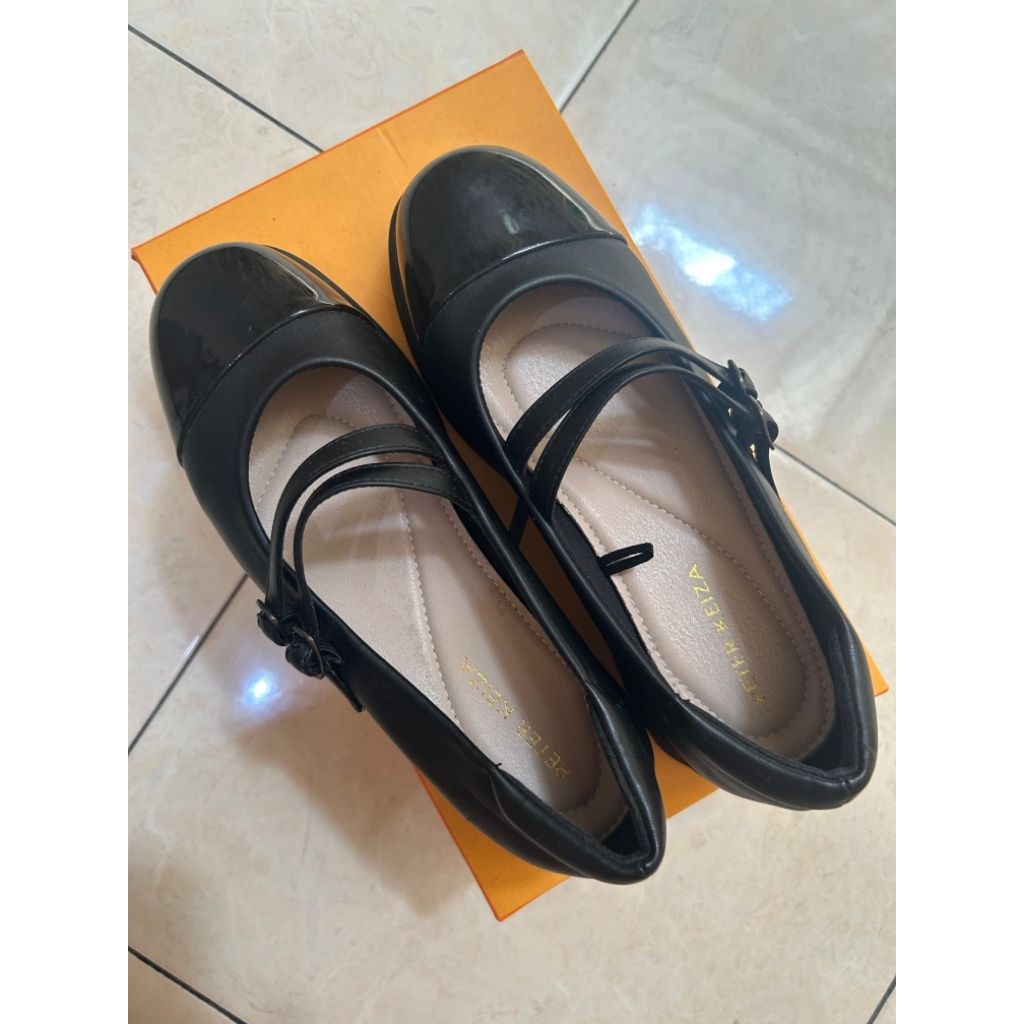 sepatu mary jane peter kezia