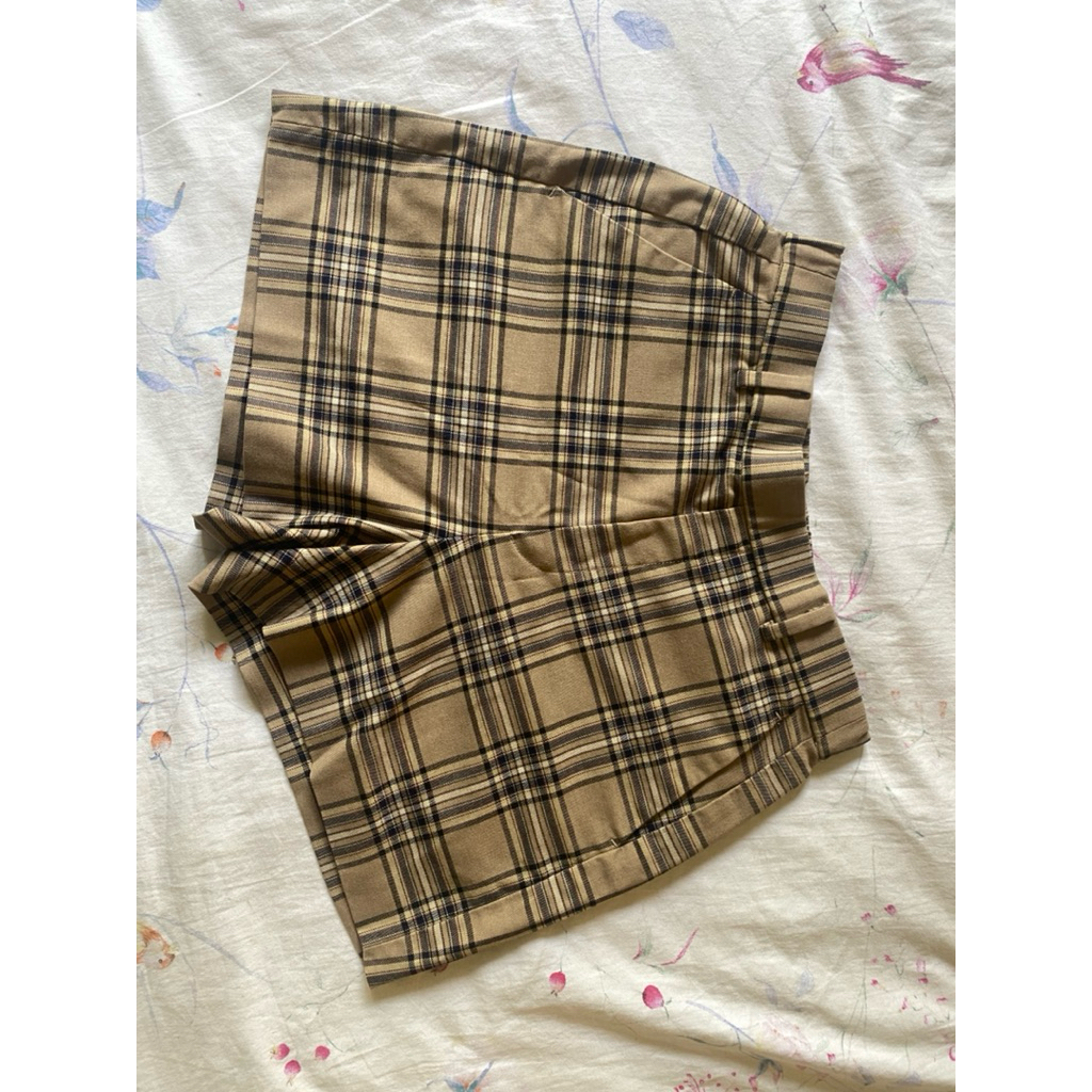 Uniqlo Plaid Shorts