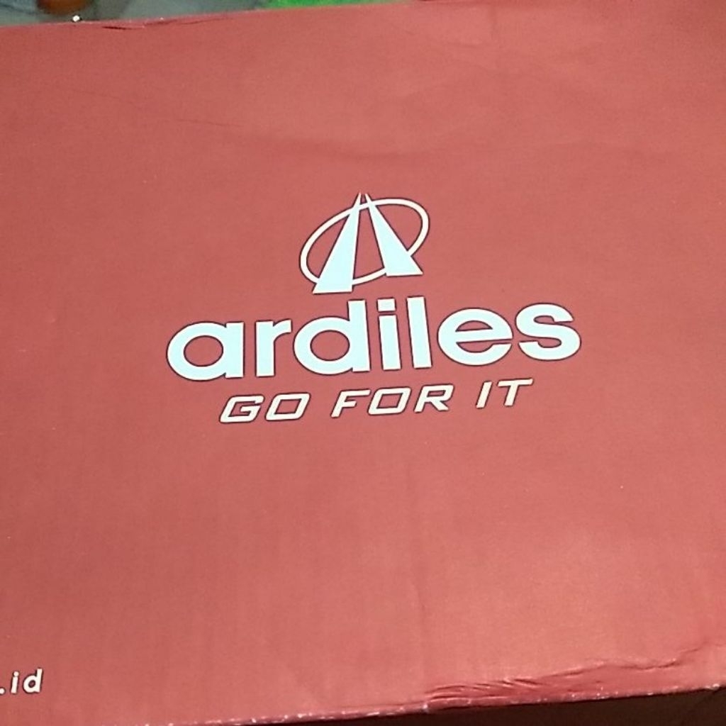 sepatu Ardiles Hitam Putih