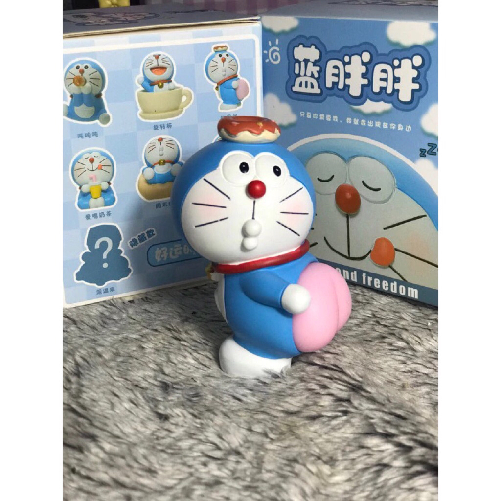 Figure Doraemon