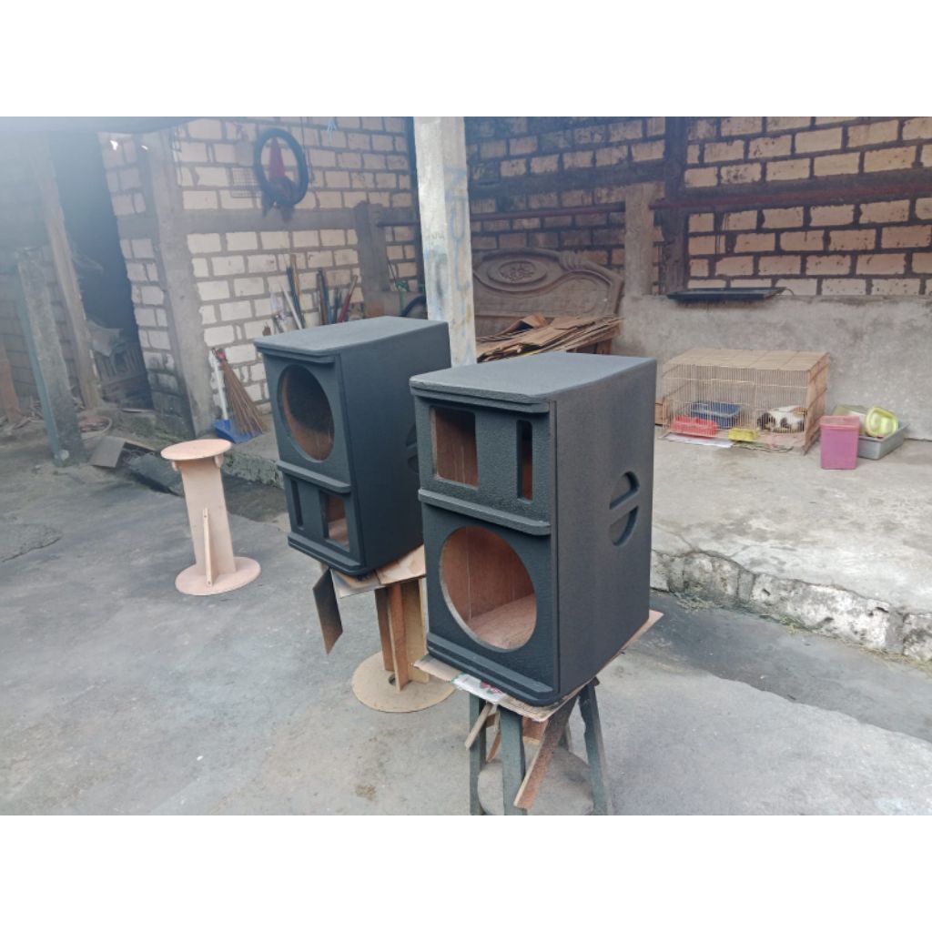 Box speaker 15 inch kosong monitor
