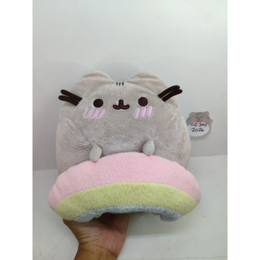 boneka pusheen cat with rainbow original