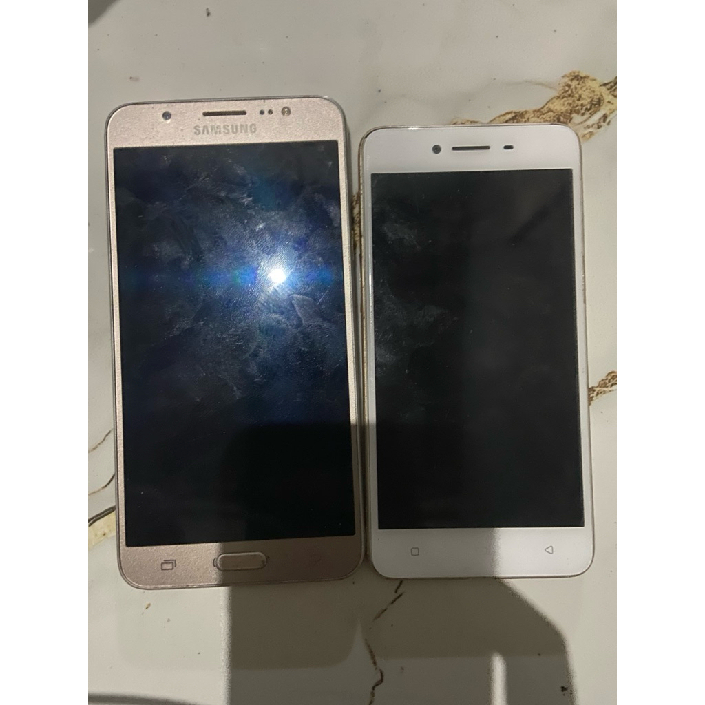samsung j7/ oppo a37f matot