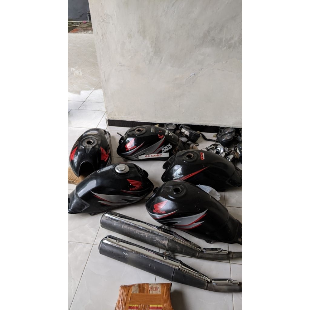 TANGKI MEGAPRO PRIMUS TENGKI MP PRIMUS TANGKI BENSIN MEGAPRO PRIMUS ORIGINAL