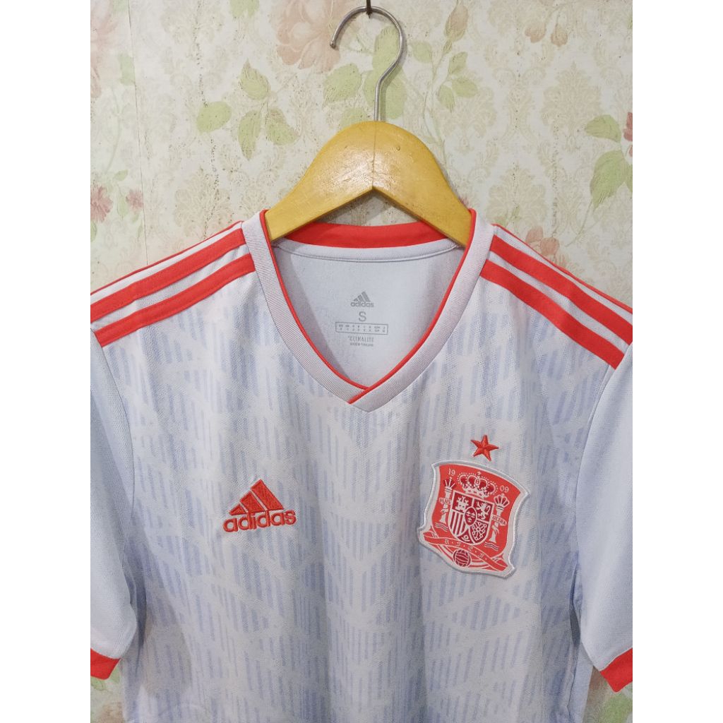Jersey Spanyol away 2018