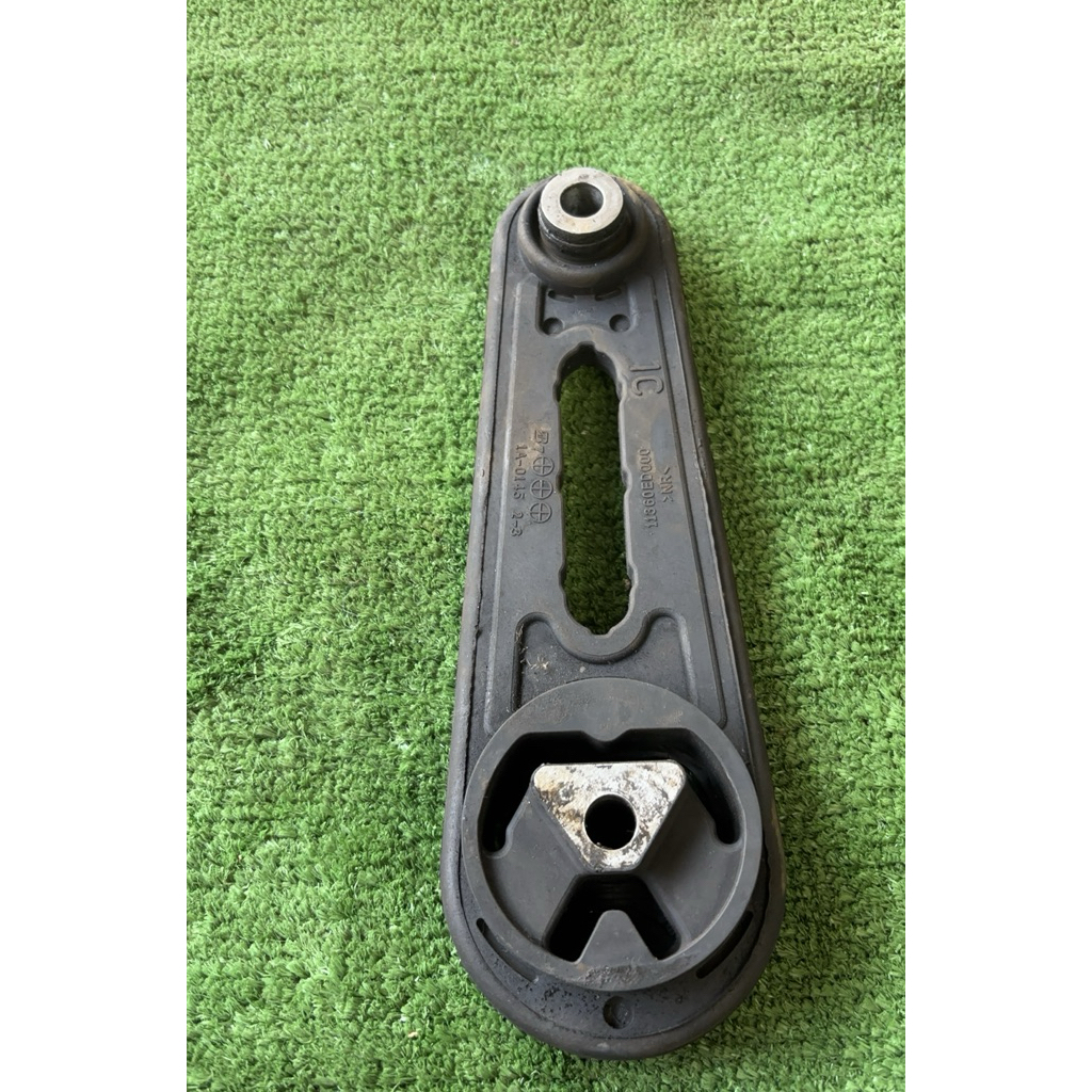 Engine mounting belakang nissan grand livina