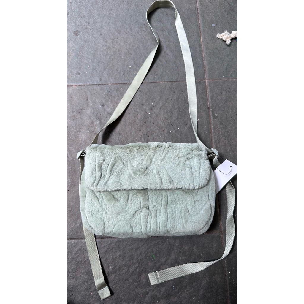 preloved tas nike hijau